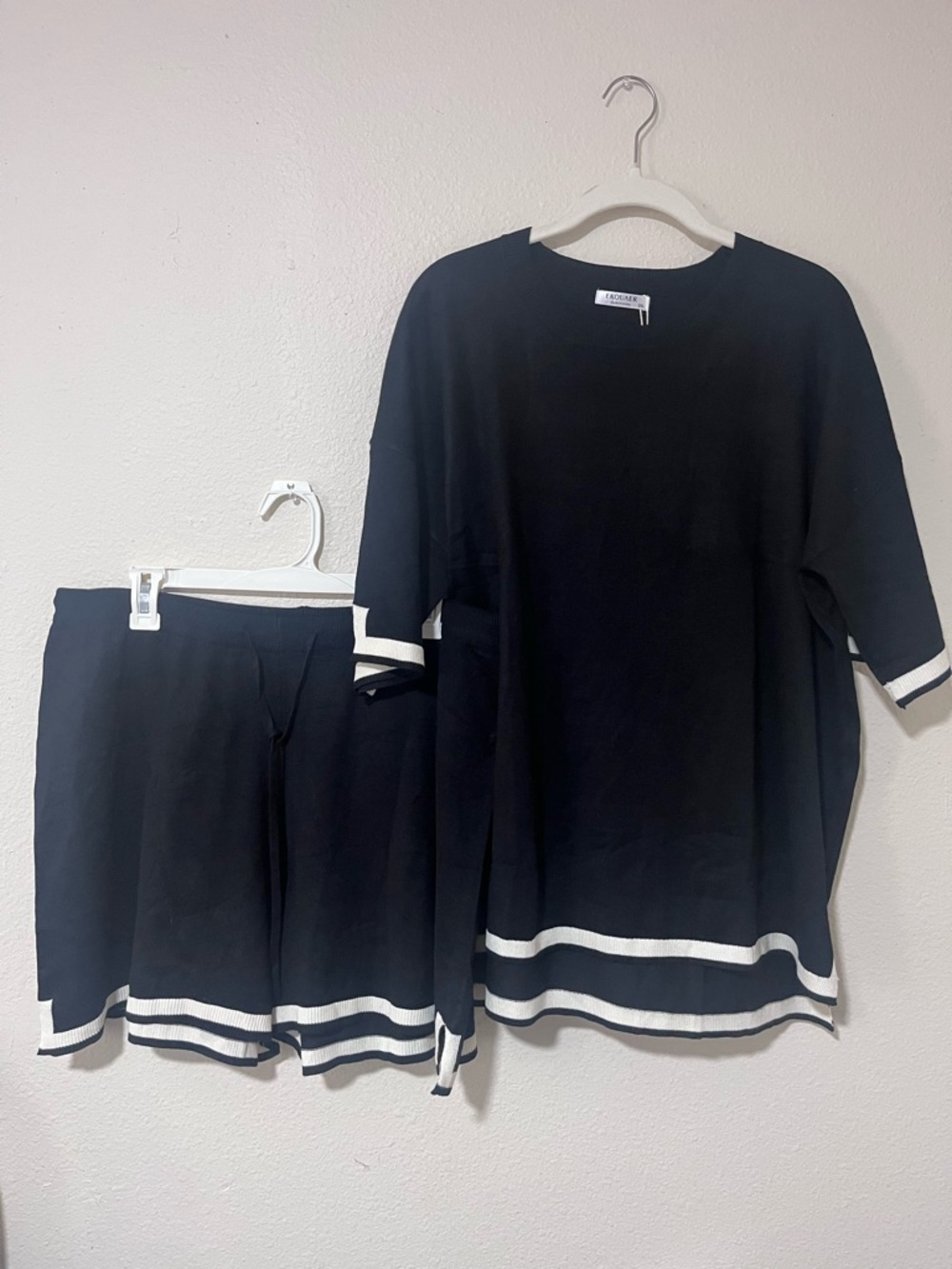 Ekouaer: Black Knit Two-Piece Lounge Set
